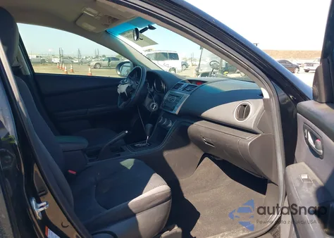 2012 Mazda Mazda6 I Sport z USA, uszkodzony, nr VIN 1YVHZ8BHXC5M05617